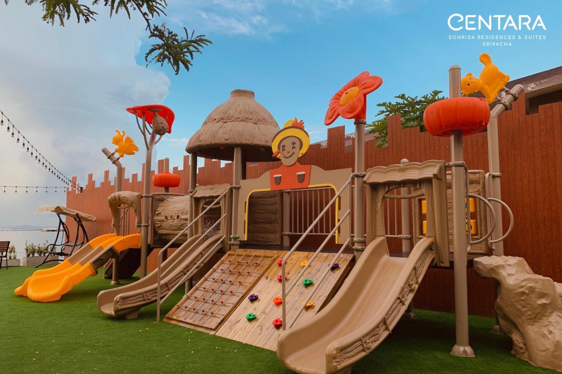 Centara Sonrisa Residences & Suites Sriracha Си Рача Екстериор снимка