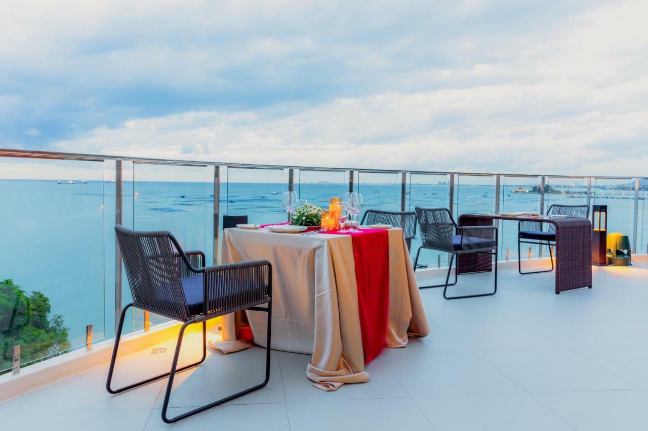 Centara Sonrisa Residences & Suites Sriracha Си Рача Екстериор снимка