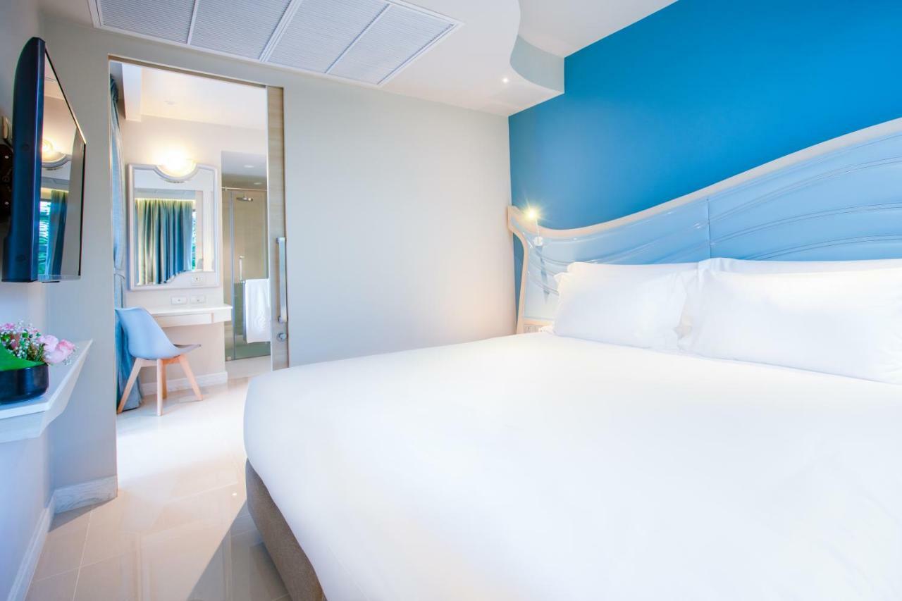 Centara Sonrisa Residences & Suites Sriracha Си Рача Екстериор снимка